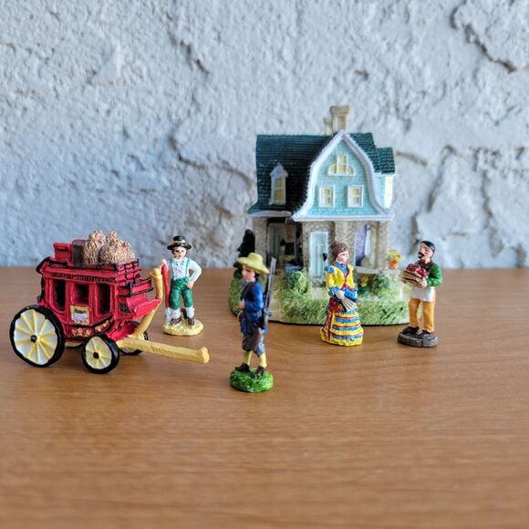 Liberty Falls all in one Miller family's shingle house with 5 handpainted pewter - Picture 1 of 14